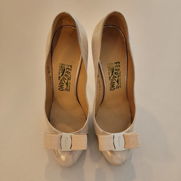 Salvatore Ferragamo Shoes - Salvatore Ferragamo Pumps 7.5